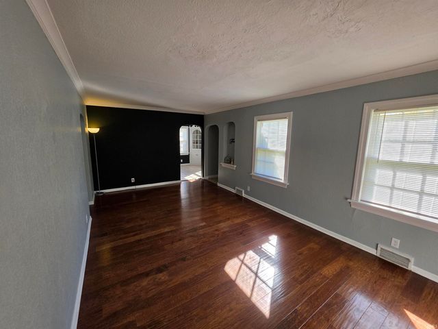 130 W Fleming Avenue, Fort Wayne, IN 46807