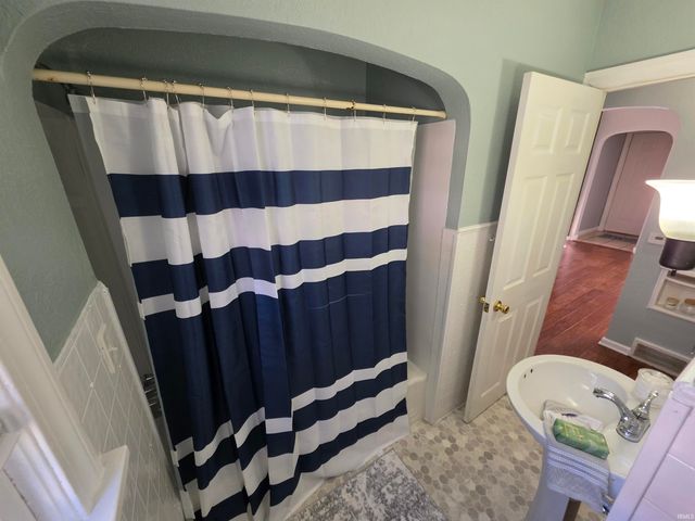 130 W Fleming Avenue, Fort Wayne, IN 46807