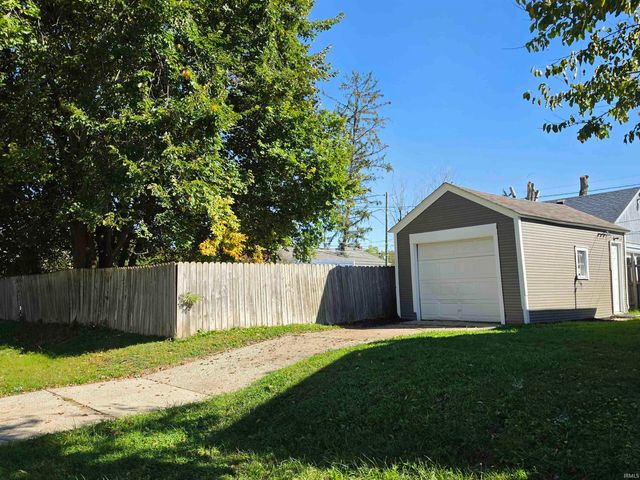 130 W Fleming Avenue, Fort Wayne, IN 46807