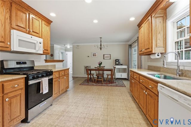 207 Morningside Rd, Cartersville, VA 23027