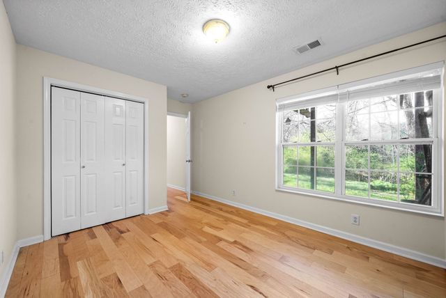 130 Coarsey Blvd, Hendersonville, TN 37075
