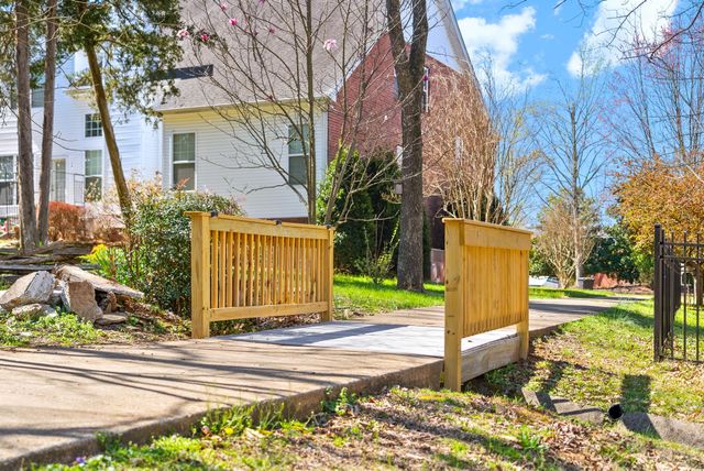 130 Coarsey Blvd, Hendersonville, TN 37075