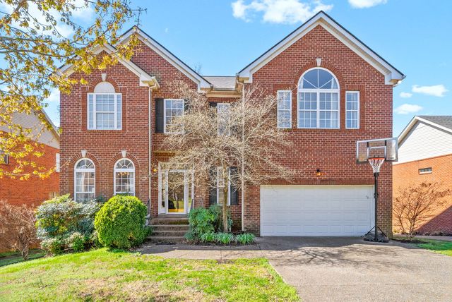 130 Coarsey Blvd, Hendersonville, TN 37075