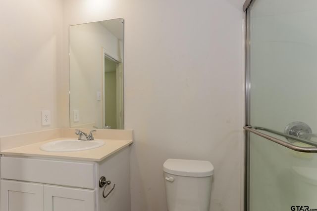 3010 Moorehead, Tyler, TX 75701