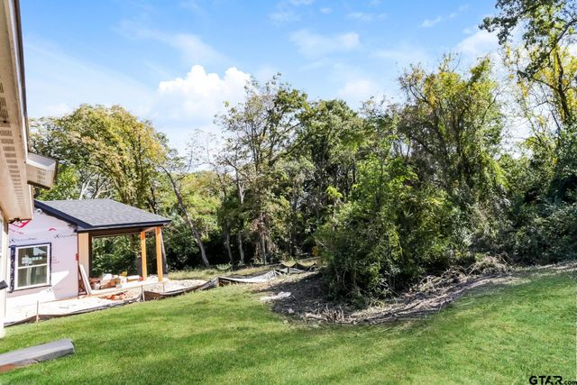 3010 Moorehead, Tyler, TX 75701