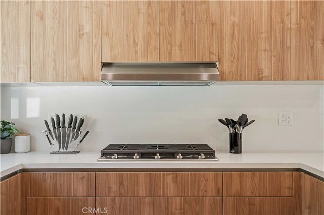 908 N Gage Avenue, Los Angeles, CA 90063