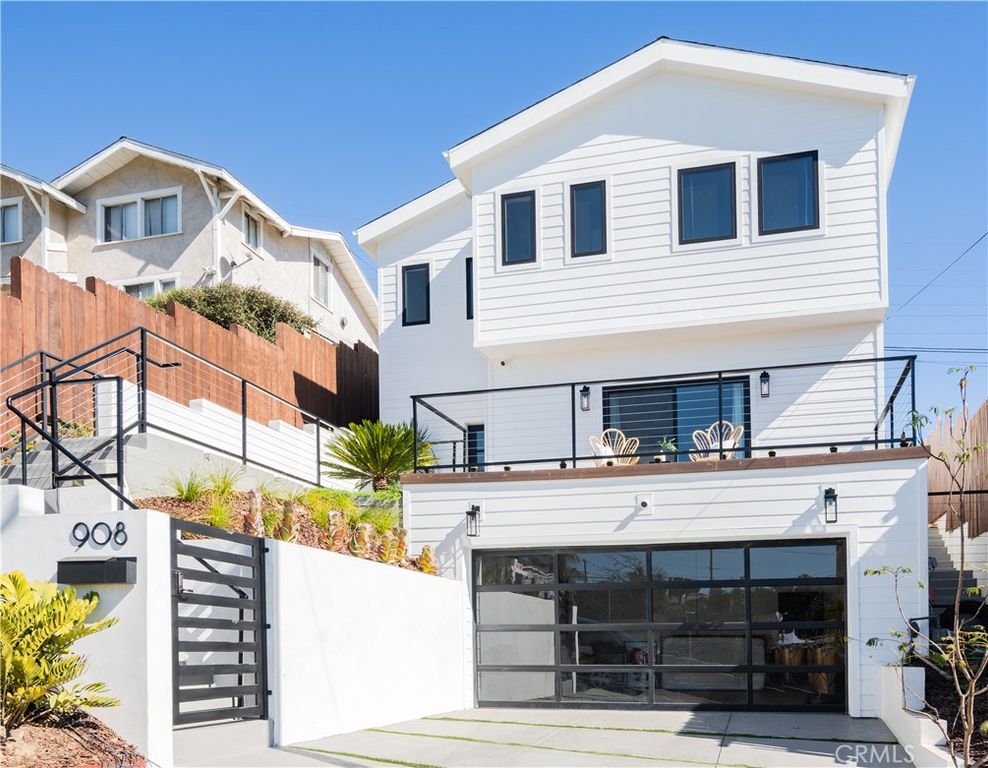 908 N Gage Avenue, Los Angeles, CA 90063