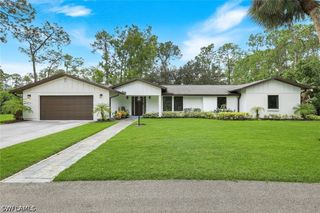 5100 Mahogany Ridge DR, Naples, FL 34119