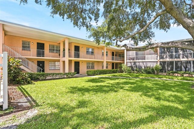 4702 MICHAEL COURT 142, Tampa, FL 33614