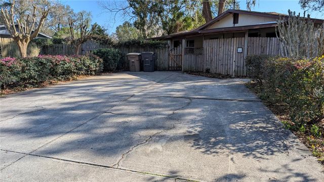 1408 NE 25TH PLACE, Ocala, FL 34470