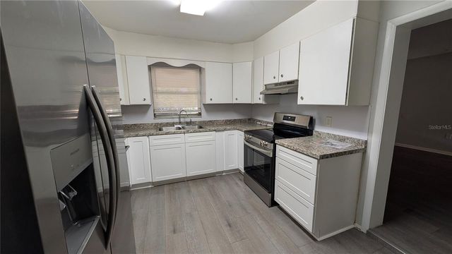 1408 NE 25TH PLACE, Ocala, FL 34470