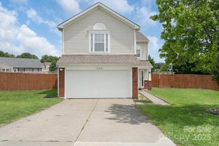 15210 Pangborn Place, Charlotte, NC 28278