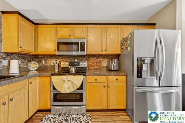 50 Olde Penn Drive, Palmer Twp, PA 18045