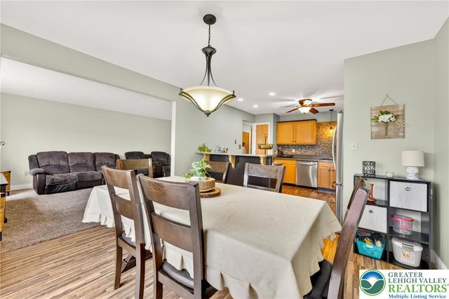 50 Olde Penn Drive, Palmer Twp, PA 18045