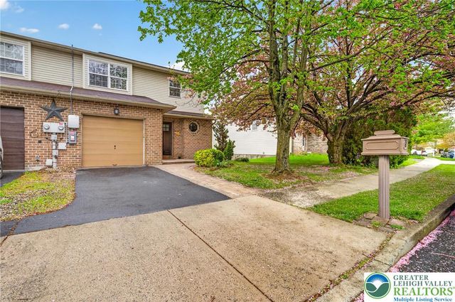 50 Olde Penn Drive, Palmer Twp, PA 18045