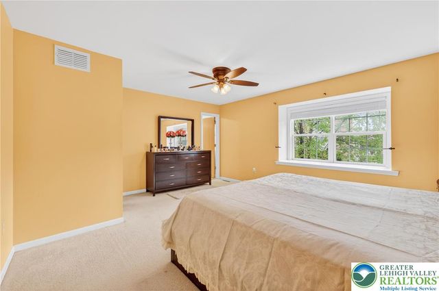 50 Olde Penn Drive, Palmer Twp, PA 18045