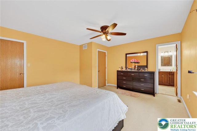 50 Olde Penn Drive, Palmer Twp, PA 18045