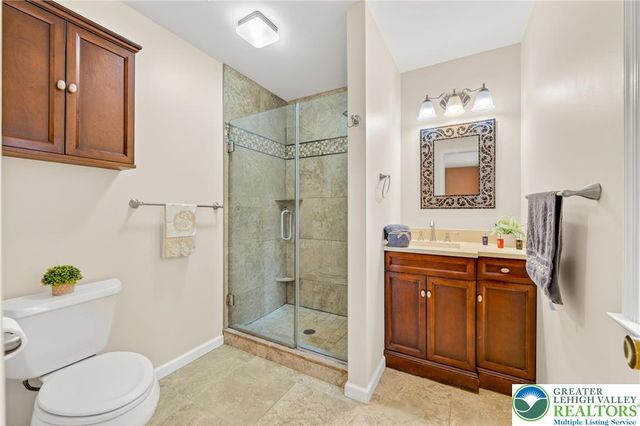 50 Olde Penn Drive, Palmer Twp, PA 18045