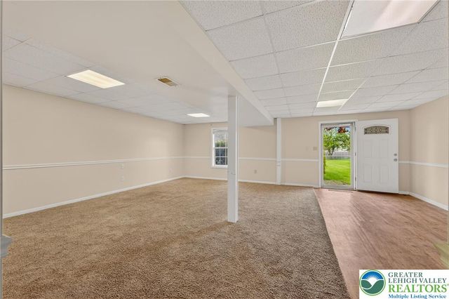 50 Olde Penn Drive, Palmer Twp, PA 18045