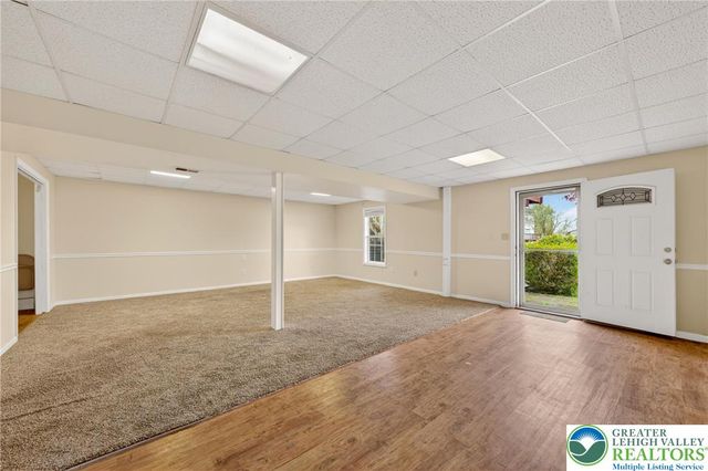 50 Olde Penn Drive, Palmer Twp, PA 18045
