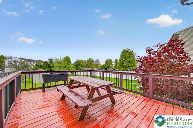 50 Olde Penn Drive, Palmer Twp, PA 18045