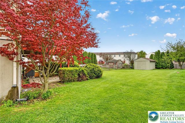 50 Olde Penn Drive, Palmer Twp, PA 18045