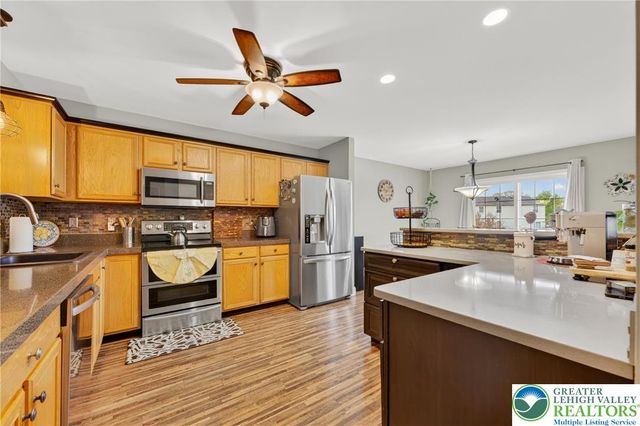 50 Olde Penn Drive, Palmer Twp, PA 18045