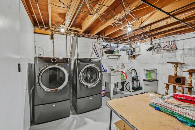 4408 Darla Drive, Bay City, MI 48708