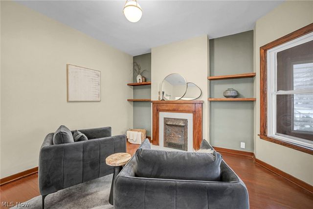 1345 Cove Avenue, Lakewood, OH 44107