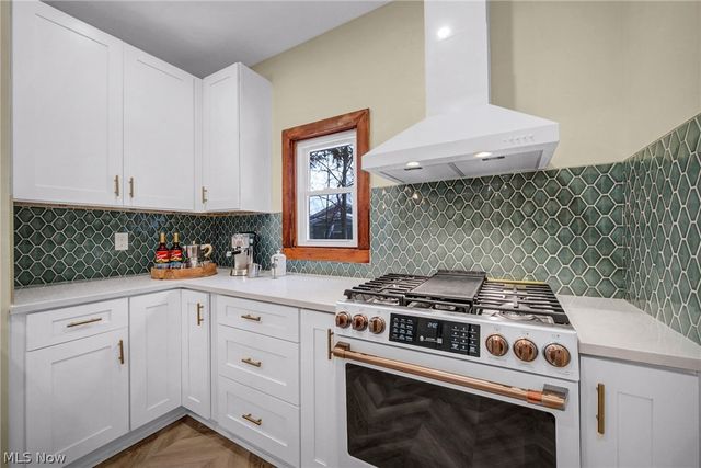 1345 Cove Avenue, Lakewood, OH 44107