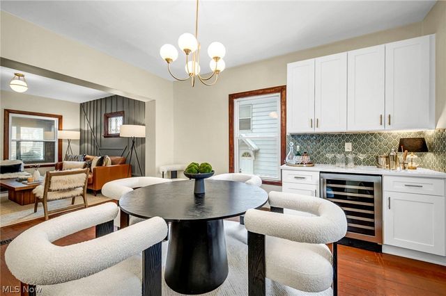 1345 Cove Avenue, Lakewood, OH 44107