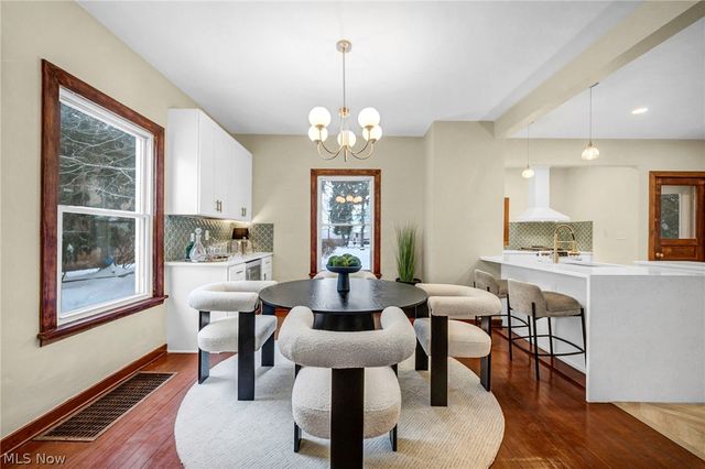 1345 Cove Avenue, Lakewood, OH 44107