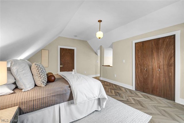 1345 Cove Avenue, Lakewood, OH 44107