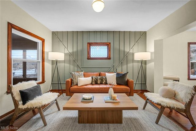 1345 Cove Avenue, Lakewood, OH 44107