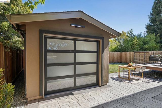 920 Page St, Berkeley, CA 94710
