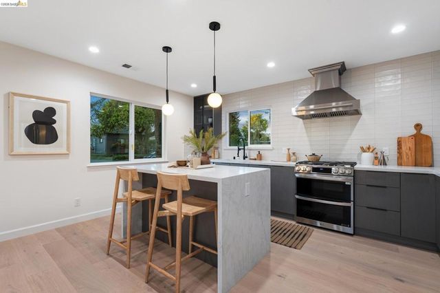 920 Page St, Berkeley, CA 94710