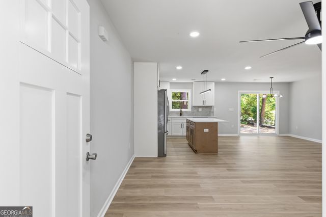 6408 Veracruse Drive, Morrow, GA 30260