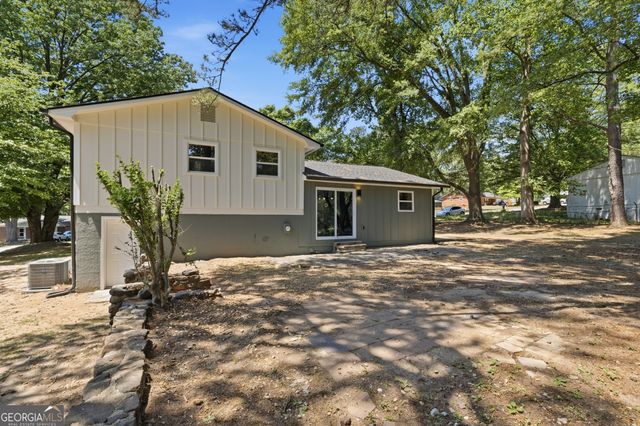 6408 Veracruse Drive, Morrow, GA 30260