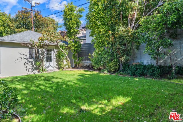 2124 Hillsboro Avenue, Los Angeles, CA 90034