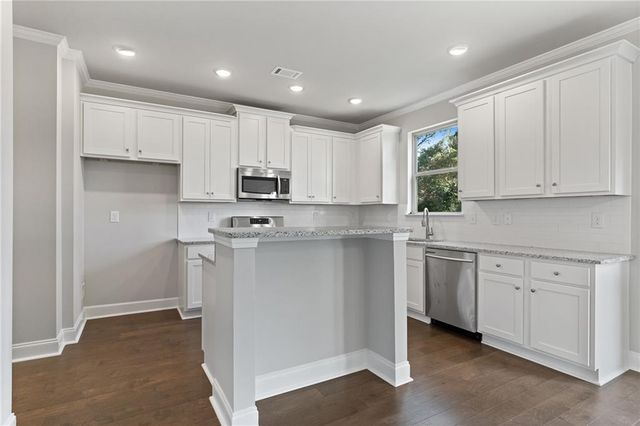 2280 Highridge Point Drive, Lithia Springs, GA 30122