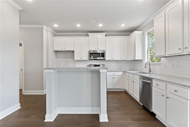 2280 Highridge Point Drive, Lithia Springs, GA 30122
