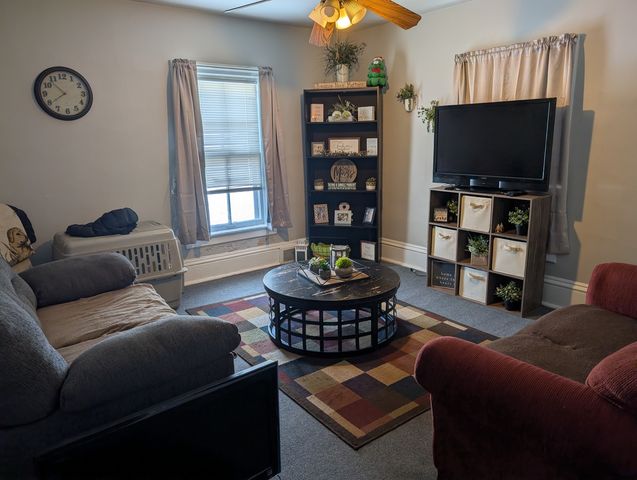 717 W Pleasant Street, Freeport, IL 61032