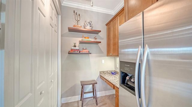 357 TIERRA MAR LANE 5, Sarasota, FL 34242