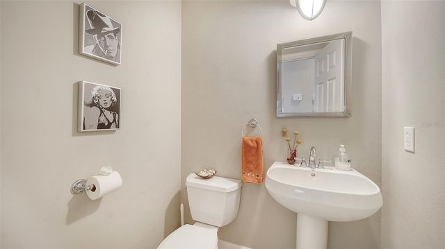 357 TIERRA MAR LANE 5, Sarasota, FL 34242