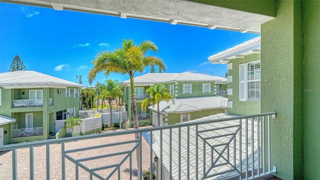 357 TIERRA MAR LANE 5, Sarasota, FL 34242