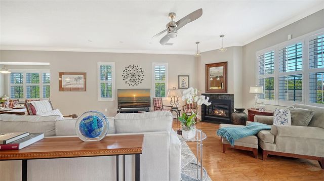 357 TIERRA MAR LANE 5, Sarasota, FL 34242