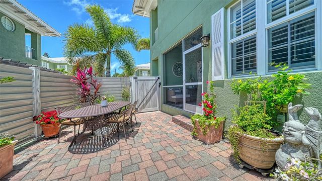 357 TIERRA MAR LANE 5, Sarasota, FL 34242