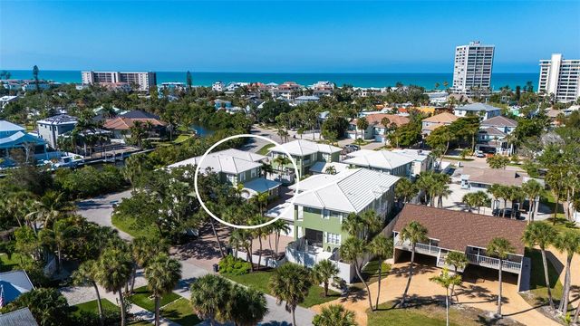 357 TIERRA MAR LANE 5, Sarasota, FL 34242
