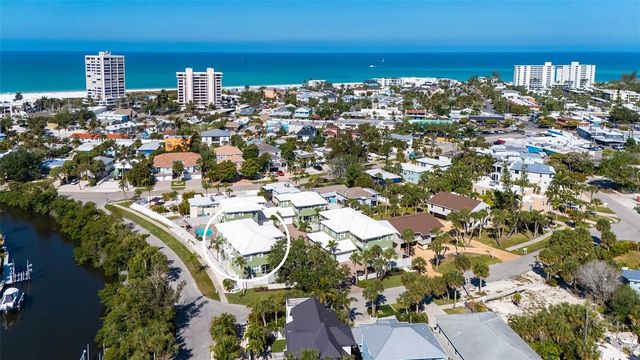 357 TIERRA MAR LANE 5, Sarasota, FL 34242