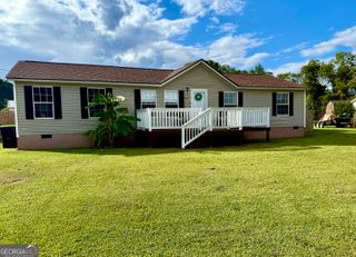 203 Colonial Drive, Byron, GA 31008